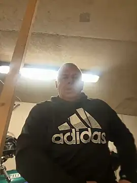 Snapshot of JakubW79 chatting on December 16, 3:19 am JakubW79 online show from December 16, 3:19 am