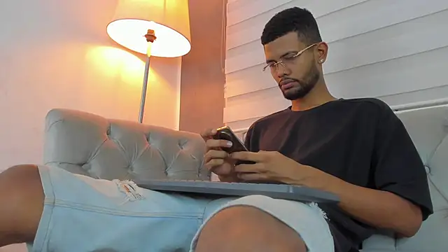 jiren xboy online show from December 17, 1:27 pm