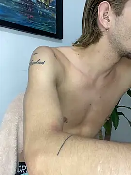 Deim  online show from February 8, 3:04 am