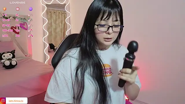 hina tay online show from November 8, 3:21 am