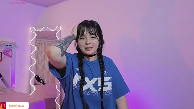 hina tay online show from November 13, 3:21 am