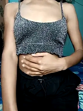 poojaji690 online show from February 27, 9:18 am