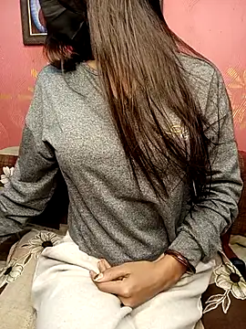 poojaji690 online show from December 17, 6:18 am