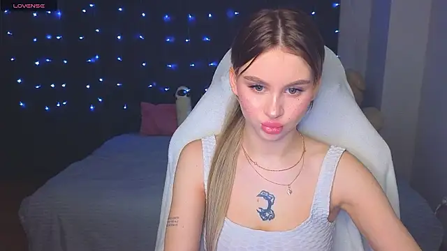 doll barbieee online show from March 4, 5:10 pm