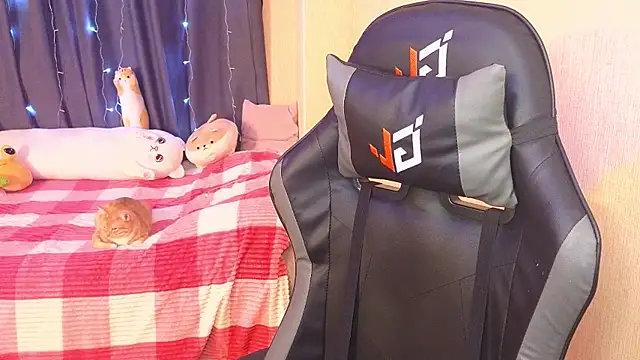 doll barbieee online show from February 20, 7:41 pm