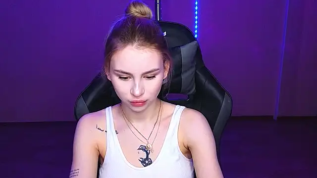 doll barbieee online show from March 4, 1:17 pm