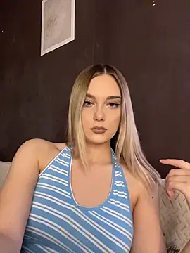 Snapshot of Alisa_Rise chatting on March 22, 1:34 pm Alisa Rise online show from March 22, 1:34 pm