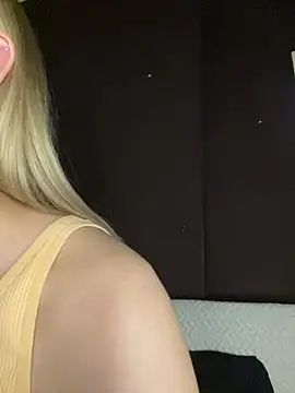 Alisa Rise online show from February 15, 8:23 pm