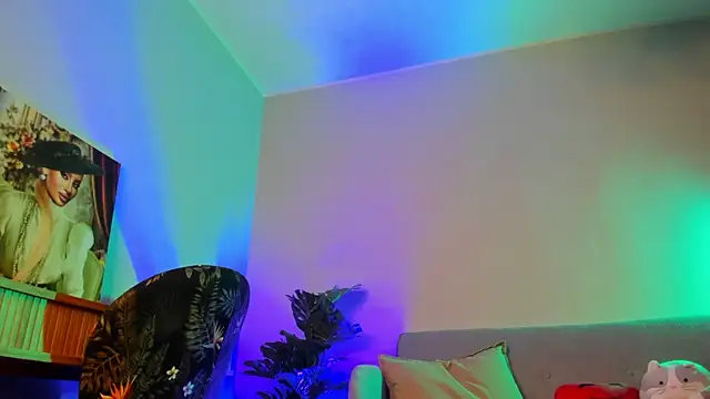 Mia  Milan online show from July 18, 2:09 am