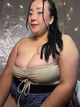 Snapshot of alexxaa96 chatting on November 4, 4:16 am alexxaa96 online show from November 4, 4:16 am