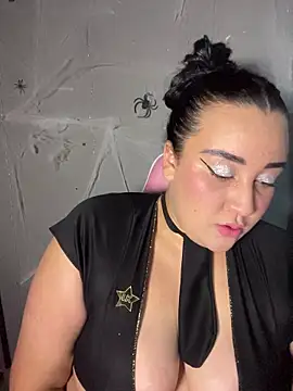 Snapshot of alexxaa96 chatting on October 24, 3:27 am alexxaa96 online show from October 24, 3:27 am