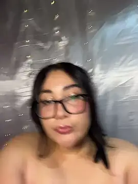 Snapshot of alexxaa96 chatting on November 29, 5:02 pm alexxaa96 online show from November 29, 5:02 pm