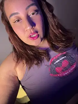 alexxaa96 online show from May 22, 3:15 am