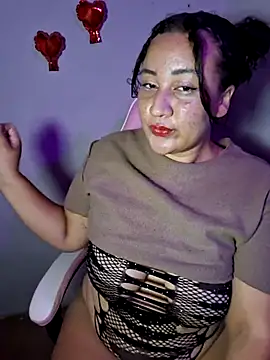 Snapshot of alexxaa96 chatting on March 21, 12:39 pm alexxaa96 online show from March 21, 12:39 pm