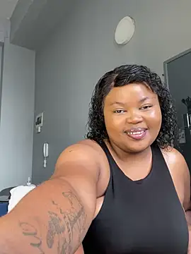 Curveysinaa online show from February 21, 8:05 am