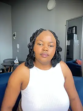 Snapshot of Curveysinaa chatting on November 24, 7:19 am Curveysinaa online show from November 24, 7:19 am