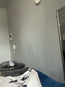 Curveysinaa online show from February 16, 8:46 am