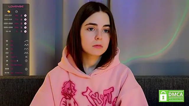 Snapshot of JulianaHaith chatting on February 8, 8:32 pm JulianaHaith online show from February 8, 8:32 pm