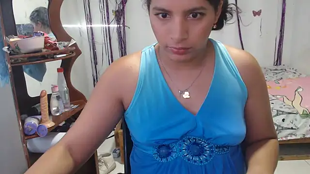 Snapshot of sexyhot20xxx chatting on June 19, 6:19 am sexyhot20xxx online show from June 19, 6:19 am