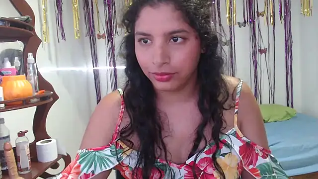 Snapshot of sexyhot20xxx chatting on March 3, 5:36 am sexyhot20xxx online show from March 3, 5:36 am