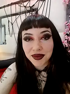 Snapshot of alixxon1 chatting on June 18, 6:02 pm alixxon1 online show from June 18, 6:02 pm