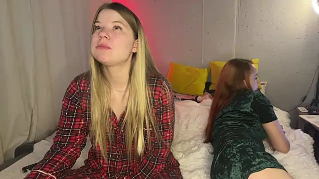 Snapshot of __2sya__ chatting on January 21, 5:41 pm   2sya   online show from January 21, 5:41 pm