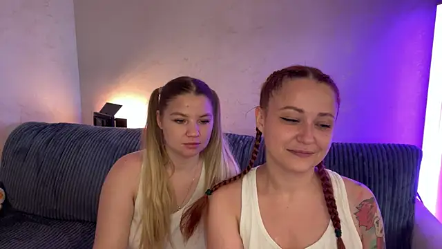 Snapshot of __2sya__ chatting on October 26, 1:33 pm   2sya   online show from October 26, 1:33 pm