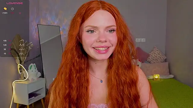 Red  Candy online show from September 15, 1:22 pm