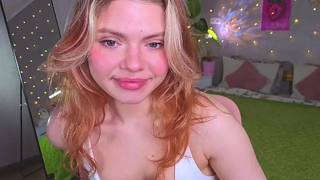 Red  Candy online show from May 21, 3:20 pm