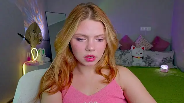 Red  Candy online show from October 9, 2:17 pm