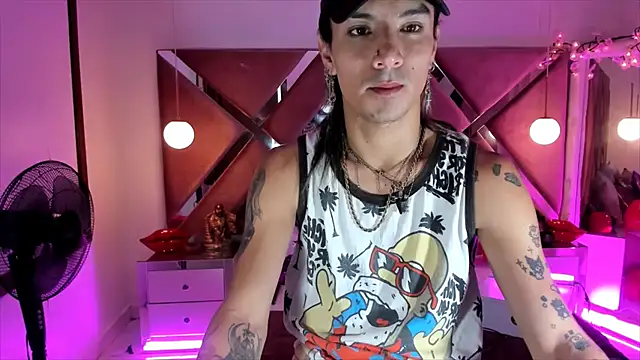 Snapshot of georgie_latin99 chatting on September 26, 2:02 pm georgie latin99 online show from September 26, 2:02 pm
