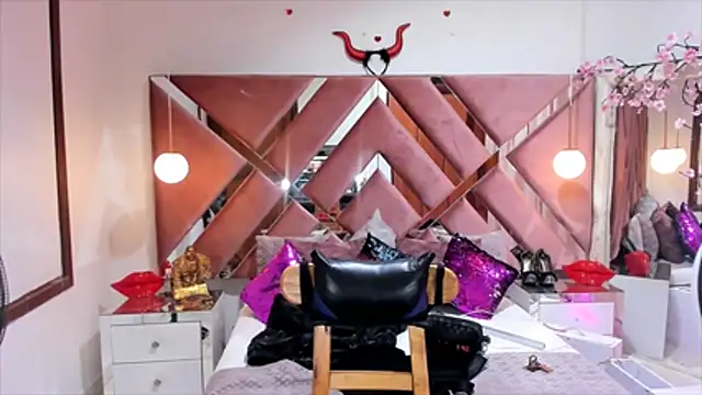 Snapshot of georgie_latin99 chatting on November 23, 2:49 pm georgie latin99 online show from November 23, 2:49 pm