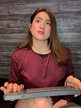 Snapshot of kamel-ayesha chatting on February 25, 1:10 pm kamel-ayesha online show from February 25, 1:10 pm