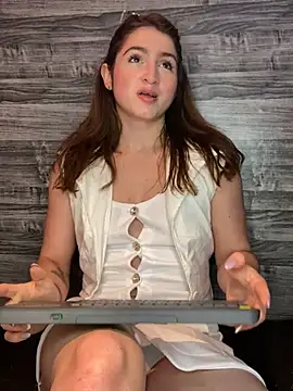 Snapshot of kamel-ayesha chatting on February 8, 2:49 pm kamel-ayesha online show from February 8, 2:49 pm