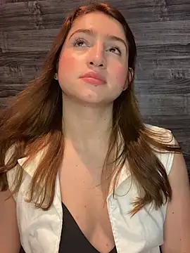 Snapshot of kamel-ayesha chatting on February 5, 1:22 pm kamel-ayesha online show from February 5, 1:22 pm