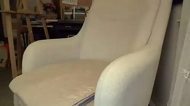 naughtyonbicycle online show from April 19, 1:17 am