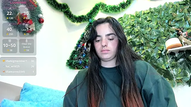 Snapshot of Valery_vxl4 chatting on December 3, 3:39 pm Valery vxl4 online show from December 3, 3:39 pm