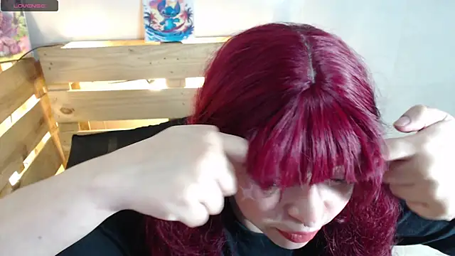 Snapshot of Bitsy_Messy chatting on November 29, 2:12 am Bitsy Messy online show from November 29, 2:12 am