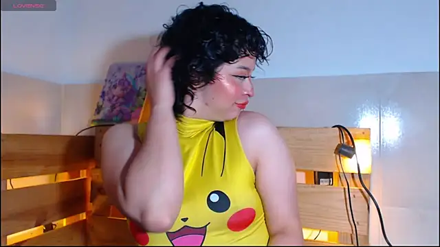 Bitsy Messy online show from January 9, 11:55 pm