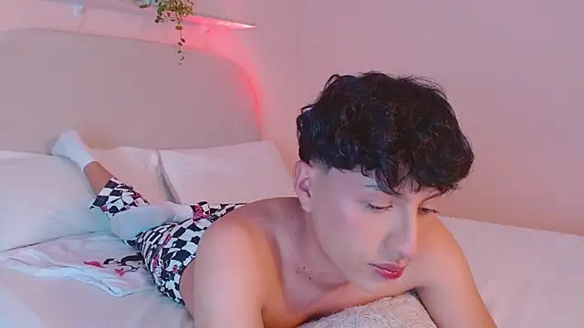 Snapshot of dilan_sp chatting on November 9, 12:14 am dilan sp online show from November 9, 12:14 am