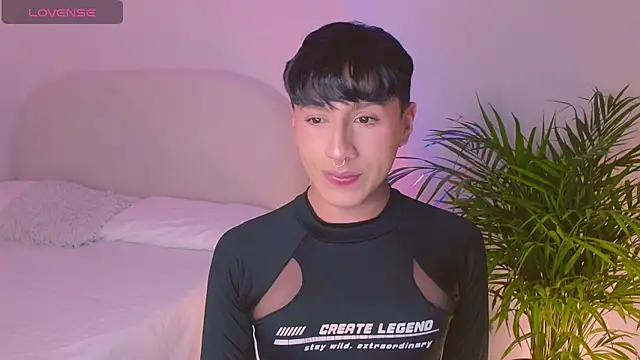 Snapshot of dilan_sp chatting on March 16, 12:23 am dilan sp online show from March 16, 12:23 am