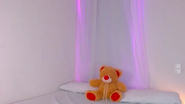 Snapshot of dilan_sp chatting on January 12, 12:07 am dilan sp online show from January 12, 12:07 am