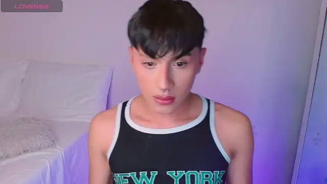 Snapshot of dilan_sp chatting on February 28, 3:15 am dilan sp online show from February 28, 3:15 am