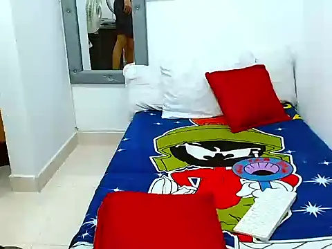 Velk hot online show from November 12, 10:35 pm