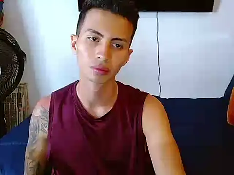 Snapshot of Velk_hot chatting on July 15, 3:19 pm Velk hot online show from July 15, 3:19 pm