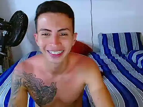 Snapshot of Velk_hot chatting on July 14, 12:22 pm Velk hot online show from July 14, 12:22 pm