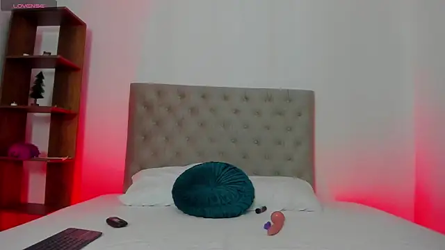 Snapshot of Angelaa_ramirez chatting on March 5, 3:29 am Angelaa ramirez online show from March 5, 3:29 am