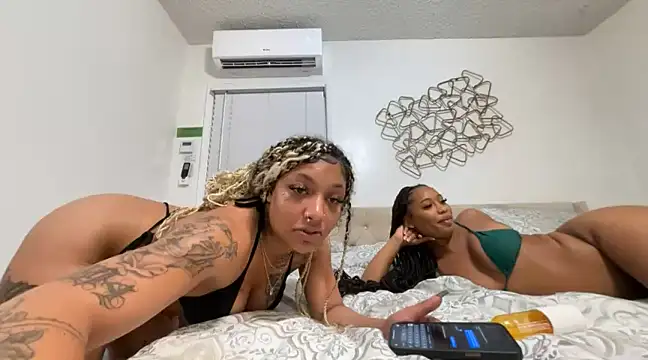 GoddessNih online show from March 16, 3:25 am