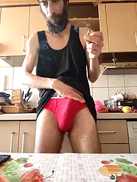 Snapshot of vulpe8400 chatting on March 15, 6:14 am vulpe8400 online show from March 15, 6:14 am