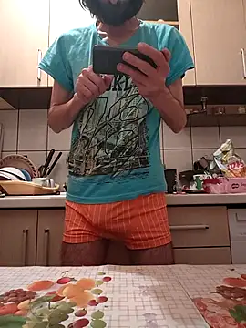 Snapshot of vulpe8400 chatting on October 1, 6:12 pm vulpe8400 online show from October 1, 6:12 pm